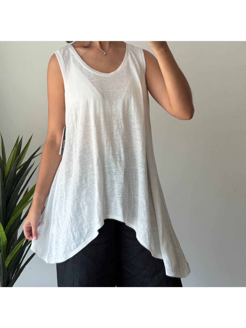 Eileen Fisher Linen Tank Top Small Ivory White Sleeveless Asymmetrical Lagenlook